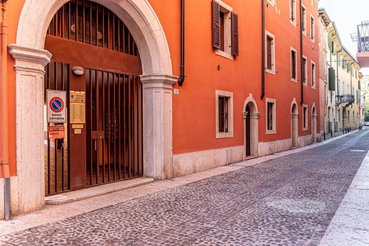 Casa Nicola Ai Filippini Apartman Verona Kültér fotó